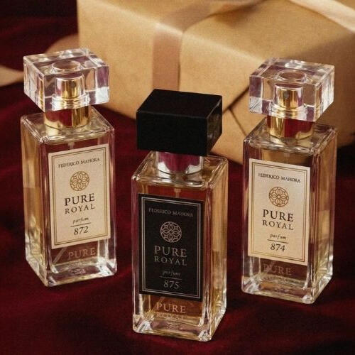 Woman with Essens Pefume Woman with Perfume Bottle